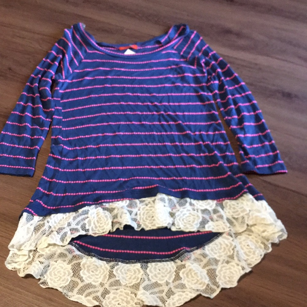 Brand new, half sleeve shirt🖤